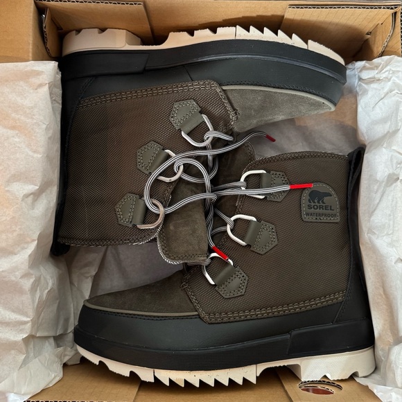 NWT Sorel Tivoli IV WP Alpine Tundra/Dark Moss - Picture 6 of 6